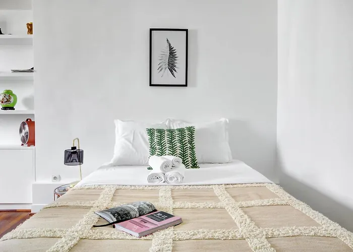 Le Marais & Place Des Vosges - Vacation Apartment *