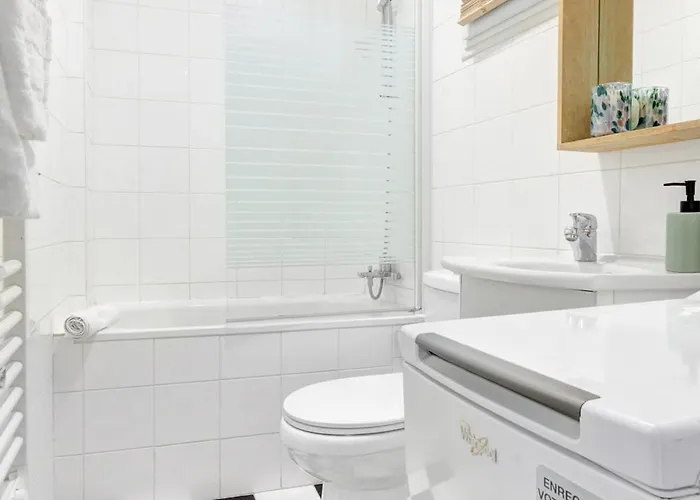 Le Marais & Place Des Vosges - Vacation Apartment *