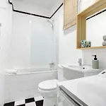 Le Marais & Place Des Vosges - Vacation Apartment Paris